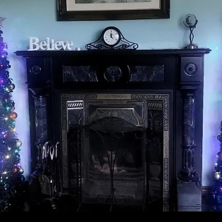 Bree House Sleeps 16 With Free Parking Holiday home Keenagh